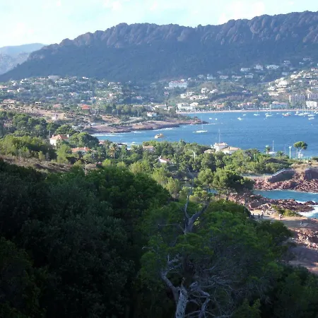 Vue Sur Mer-piscine Privee Saint-Raphaël